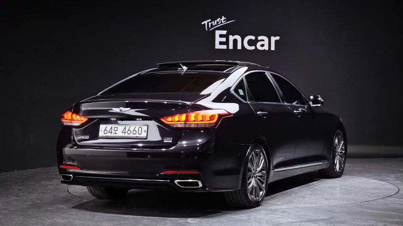 Hyundai Genesis