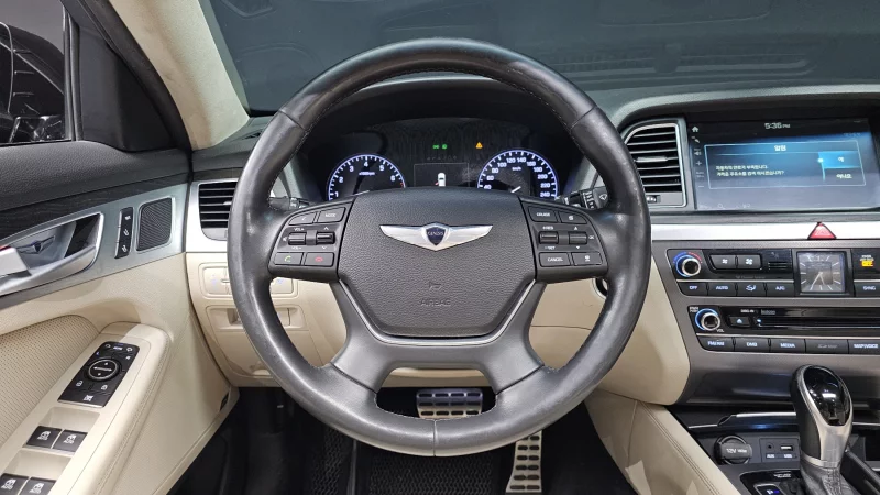 Hyundai Genesis