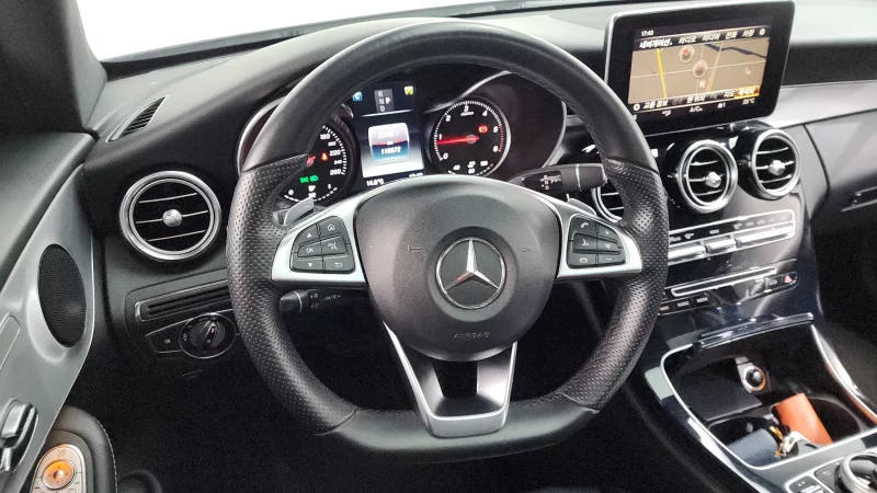 Mercedes-Benz C-Class