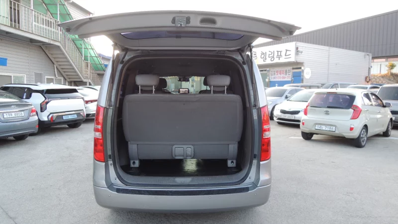 Hyundai Grand Starex