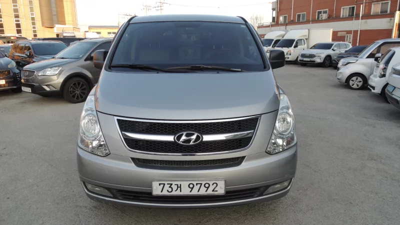 Hyundai Grand Starex