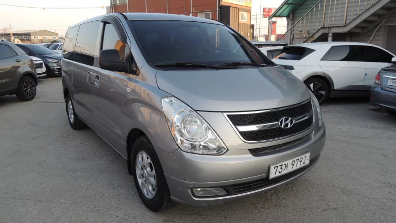 Hyundai Grand Starex
