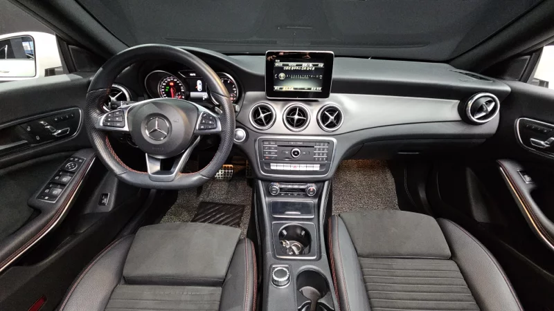 Mercedes-Benz CLA-Class