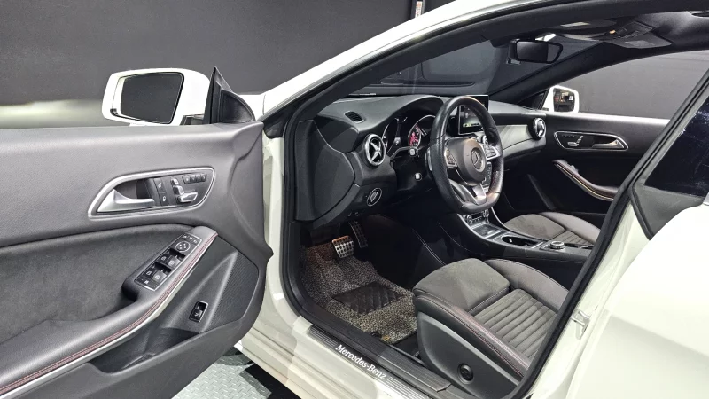 Mercedes-Benz CLA-Class