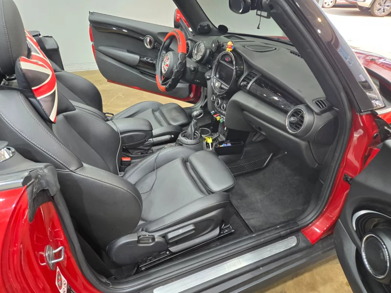 MINI Cooper Convertible