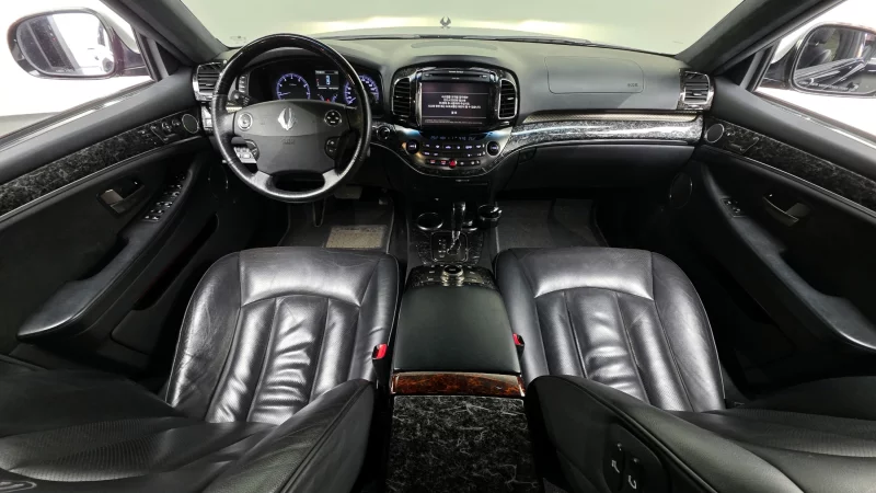 SsangYong Chairman W