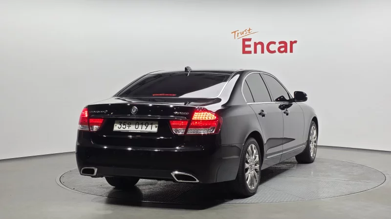 SsangYong Chairman W