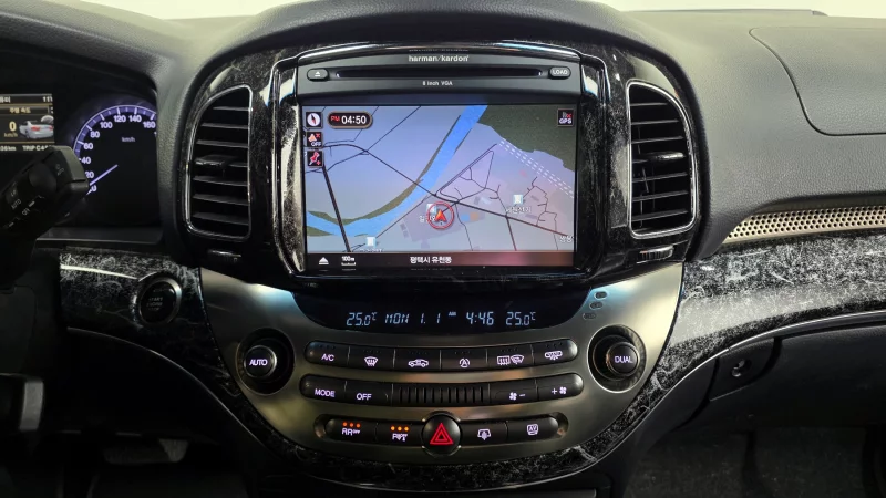 SsangYong Chairman W