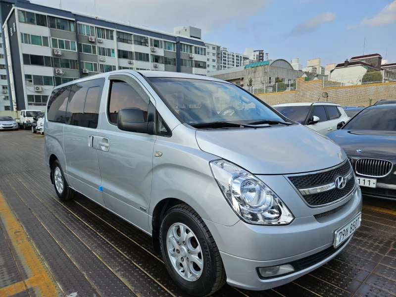 Hyundai Grand Starex
