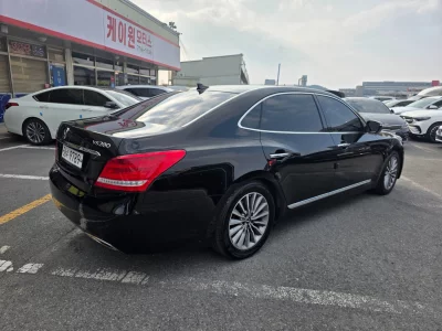 Hyundai Equus
