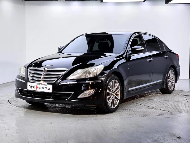 Hyundai Genesis