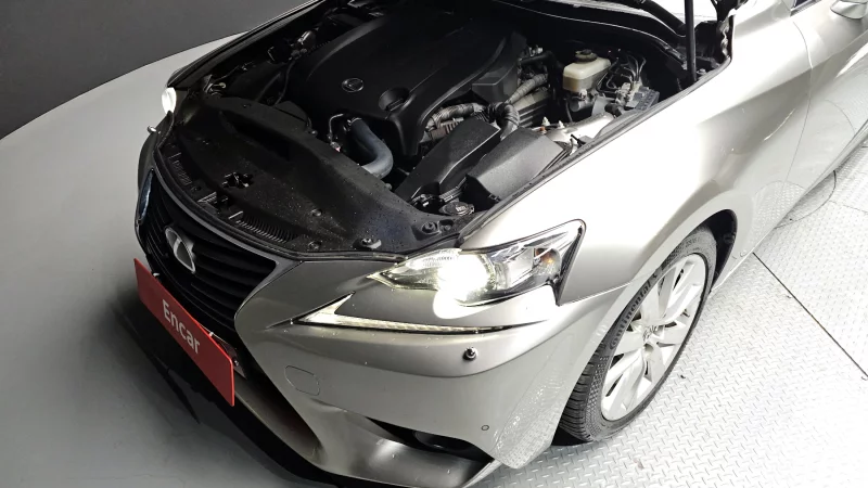 Lexus IS250