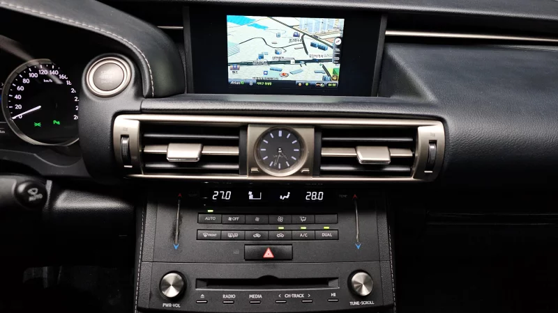 Lexus IS250