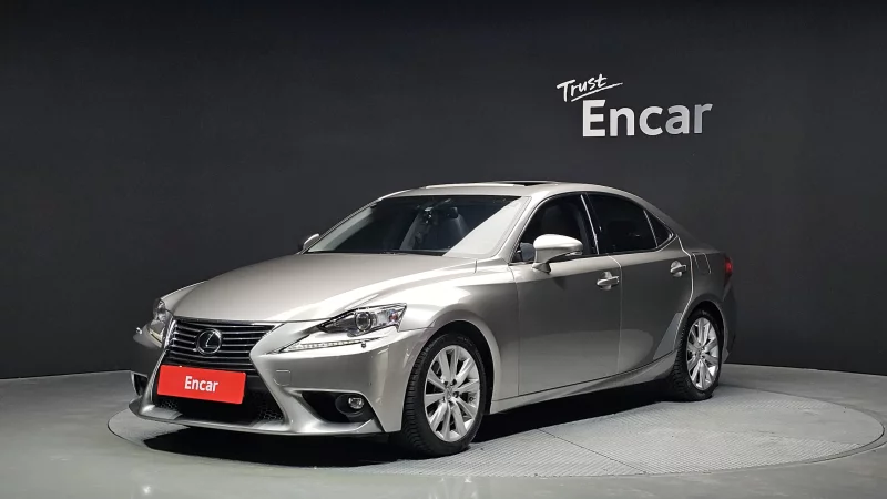 Lexus IS250