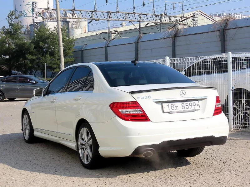 Mercedes-Benz C-Class