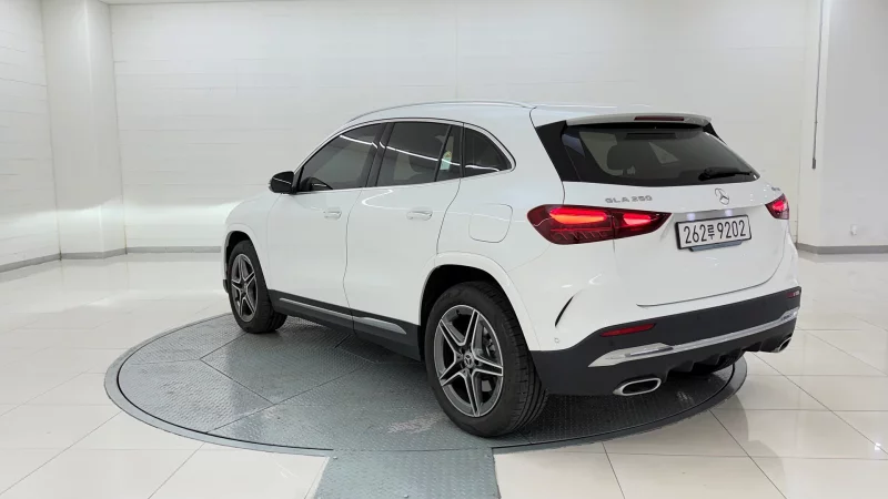 Mercedes-Benz GLA-Class