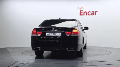 SsangYong Chairman W