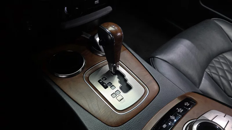 SsangYong Chairman W