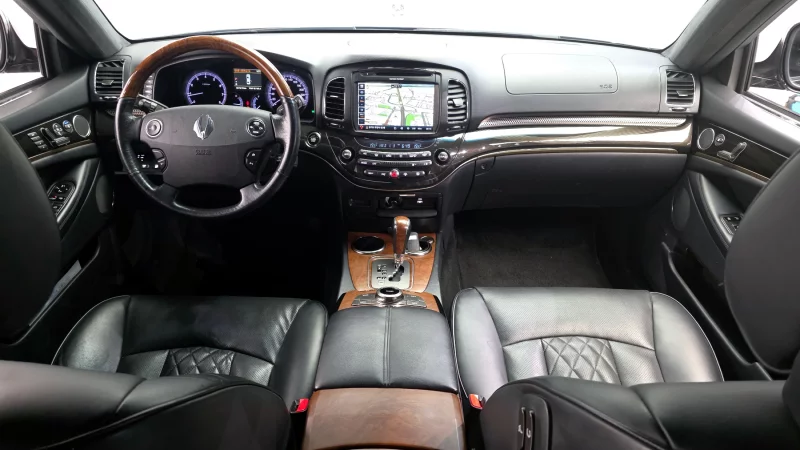 SsangYong Chairman W