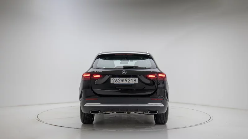 Mercedes-Benz GLA-Class