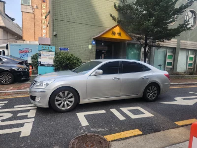 Hyundai Equus