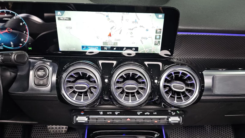 Mercedes-Benz GLB-Class