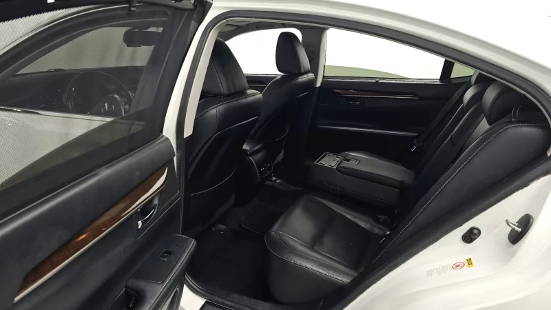 Lexus ES350