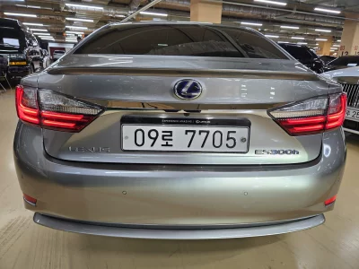 Lexus ES300h