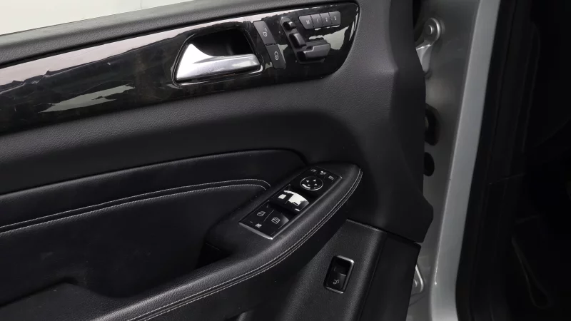 Mercedes-Benz M-class