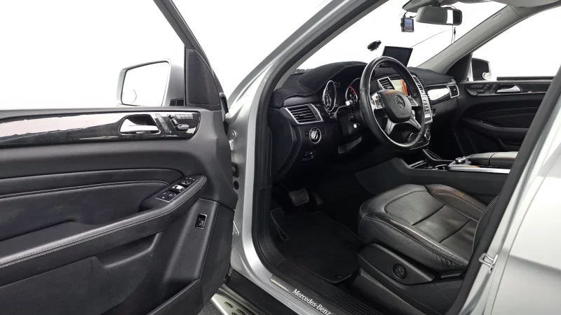 Mercedes-Benz M-class