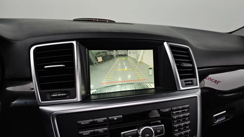 Mercedes-Benz M-class