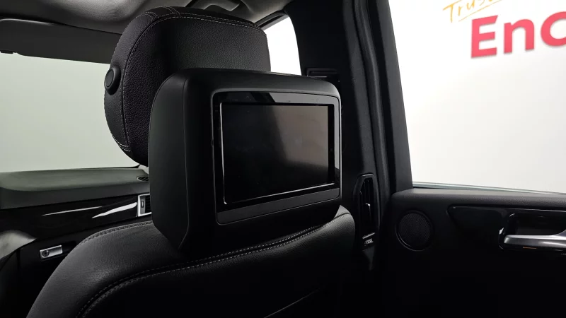 Mercedes-Benz M-class