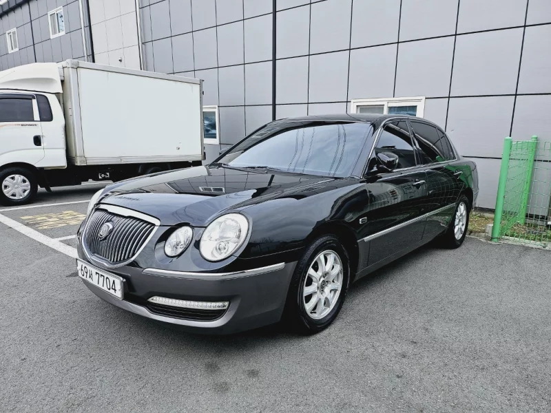 Kia OPIRUS