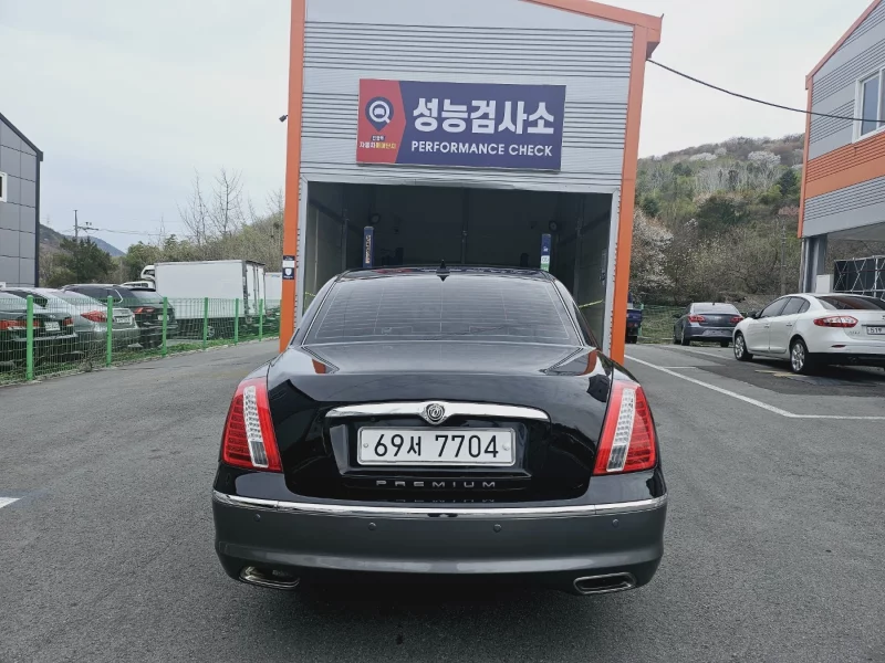 Kia OPIRUS