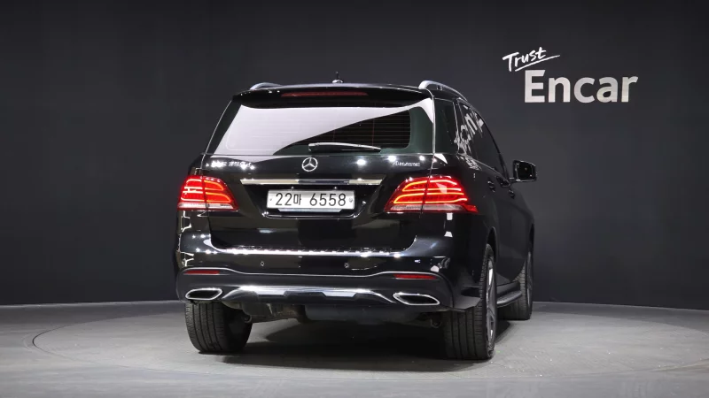 Mercedes-Benz GLE-Class