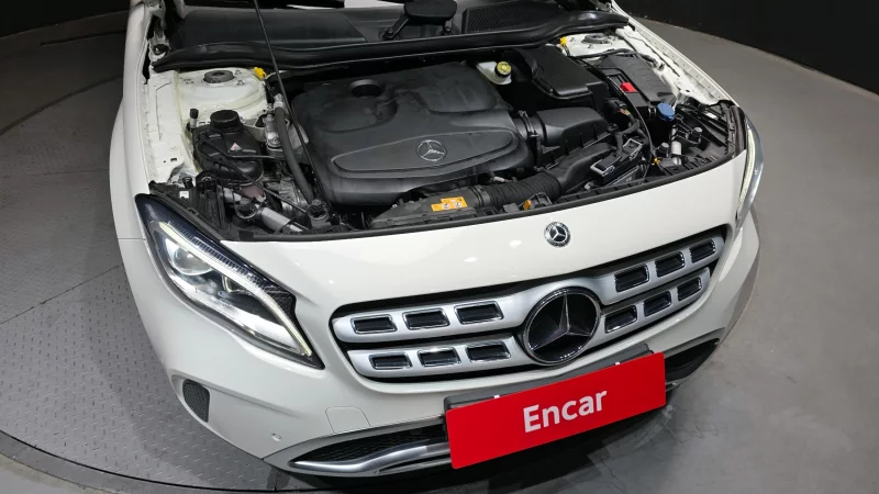 Mercedes-Benz GLA-Class