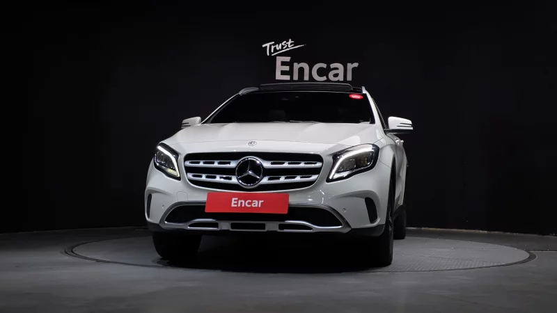 Mercedes-Benz GLA-Class