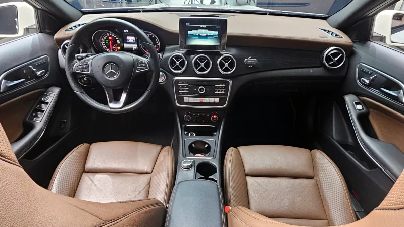 Mercedes-Benz GLA-Class