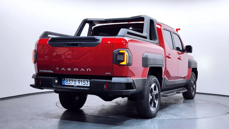 Kia Tasman