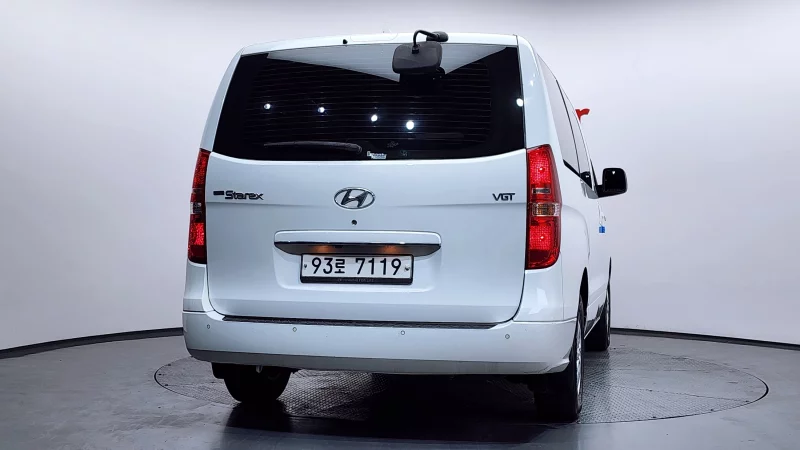 Hyundai Grand Starex