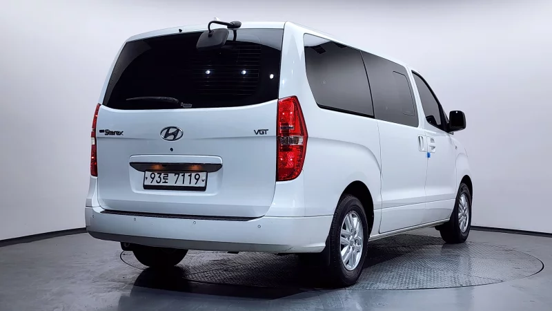 Hyundai Grand Starex