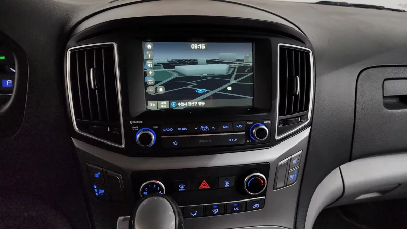 Hyundai Grand Starex