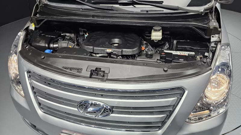 Hyundai Grand Starex