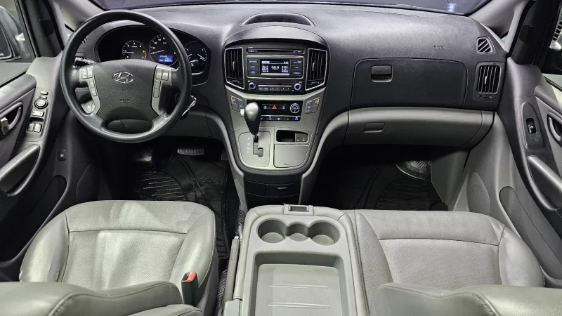 Hyundai Grand Starex