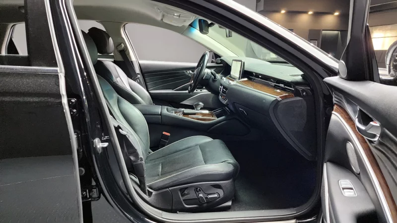 Kia K9