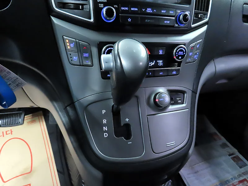 Hyundai Grand Starex