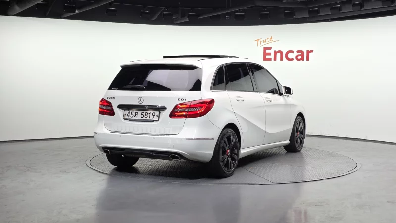 Mercedes-Benz B-Class