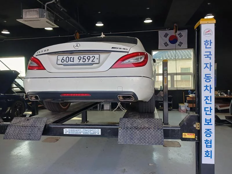 Mercedes-Benz CLS-Class