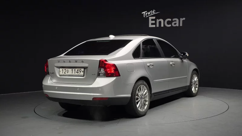 Volvo S40