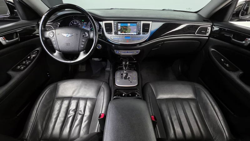Hyundai Genesis